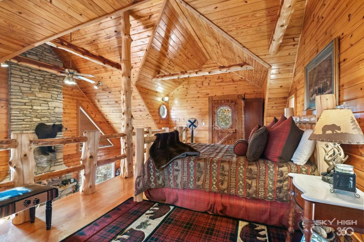 Hideaway One-Bedroom Cottage Spa Bath – Forest View