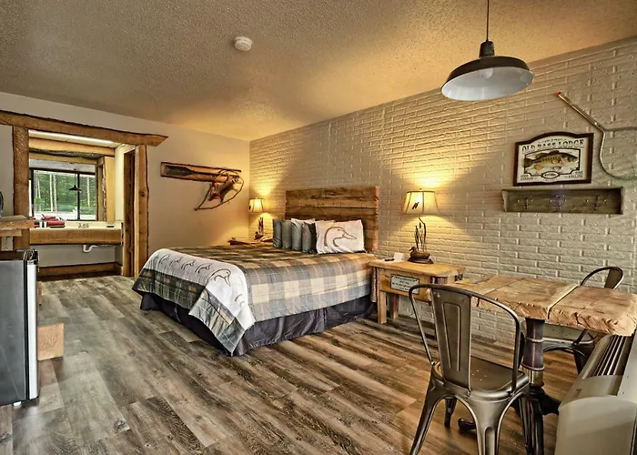 Motel: Stonegate Lodge